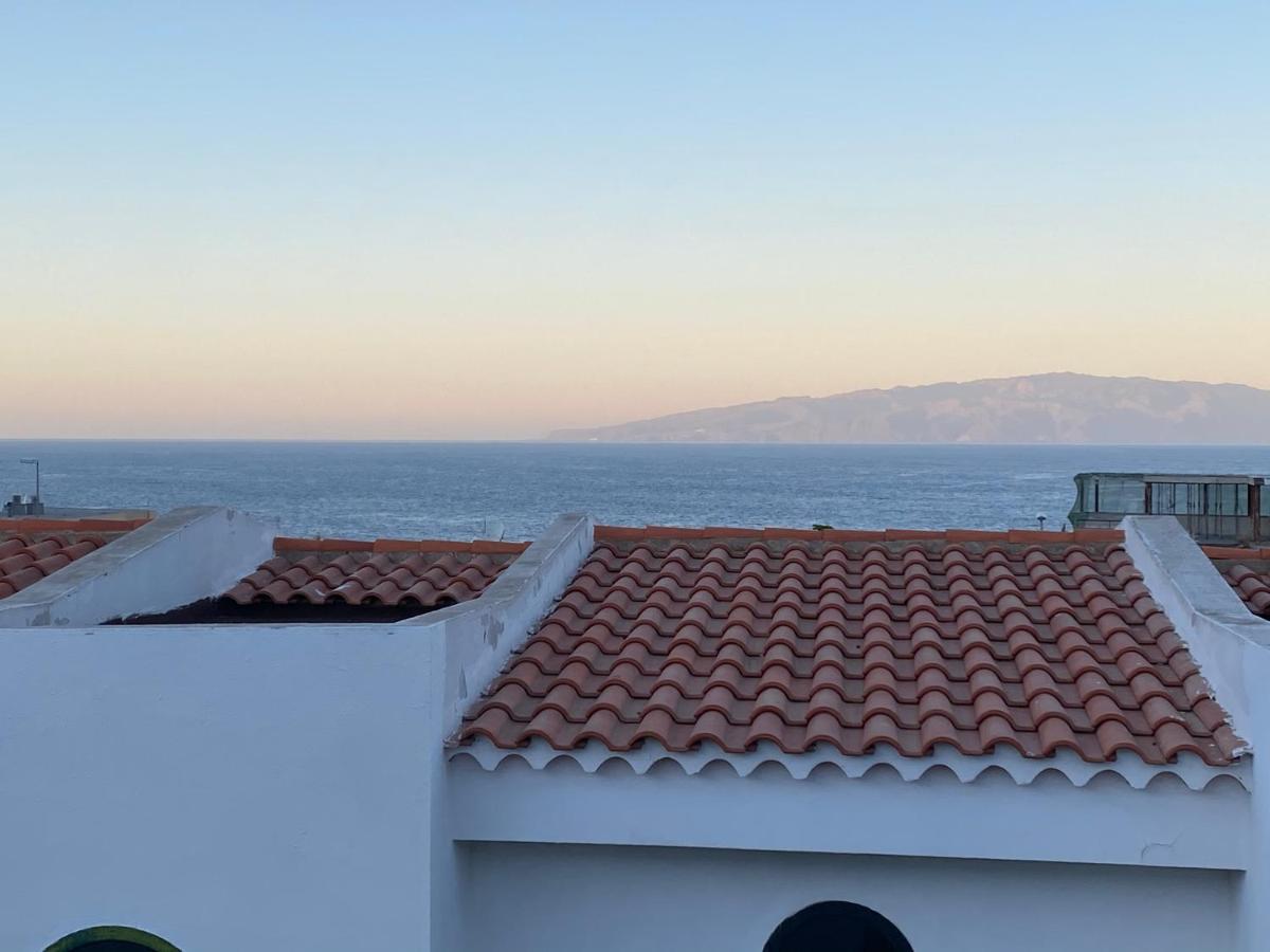 Holiday House Parque Azul Playa La Arena Free Wifi Puerto de Santiago  Dış mekan fotoğraf